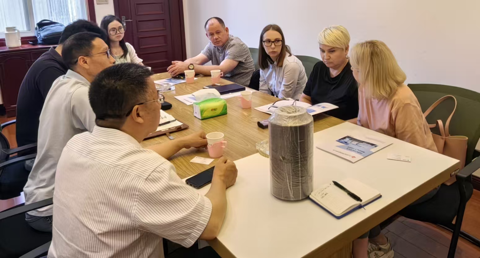 Russian Clients Visit & Sign Bulk Basalt Fiber Contract